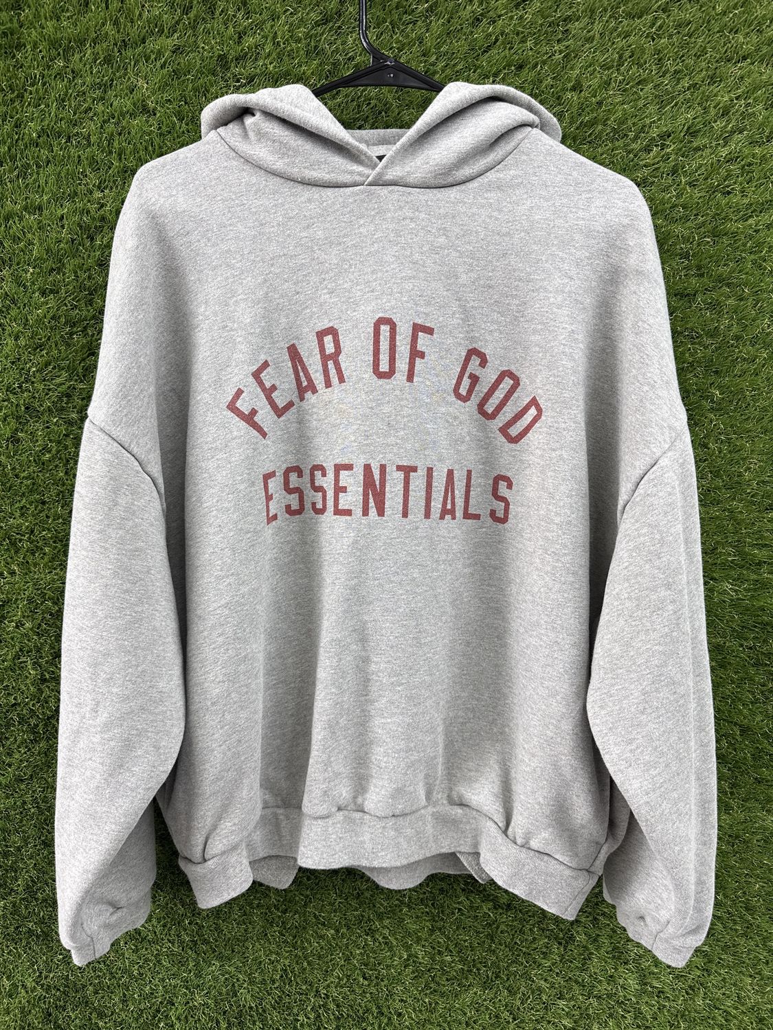 ESSENTIALS FULL SET “FLEECE/DARK HEATHER”  (MEDIUM)  USED