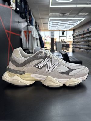 NEW BALANCE 9060 “RAIN CLOUD” (SZ 12)  USED/OG ALL