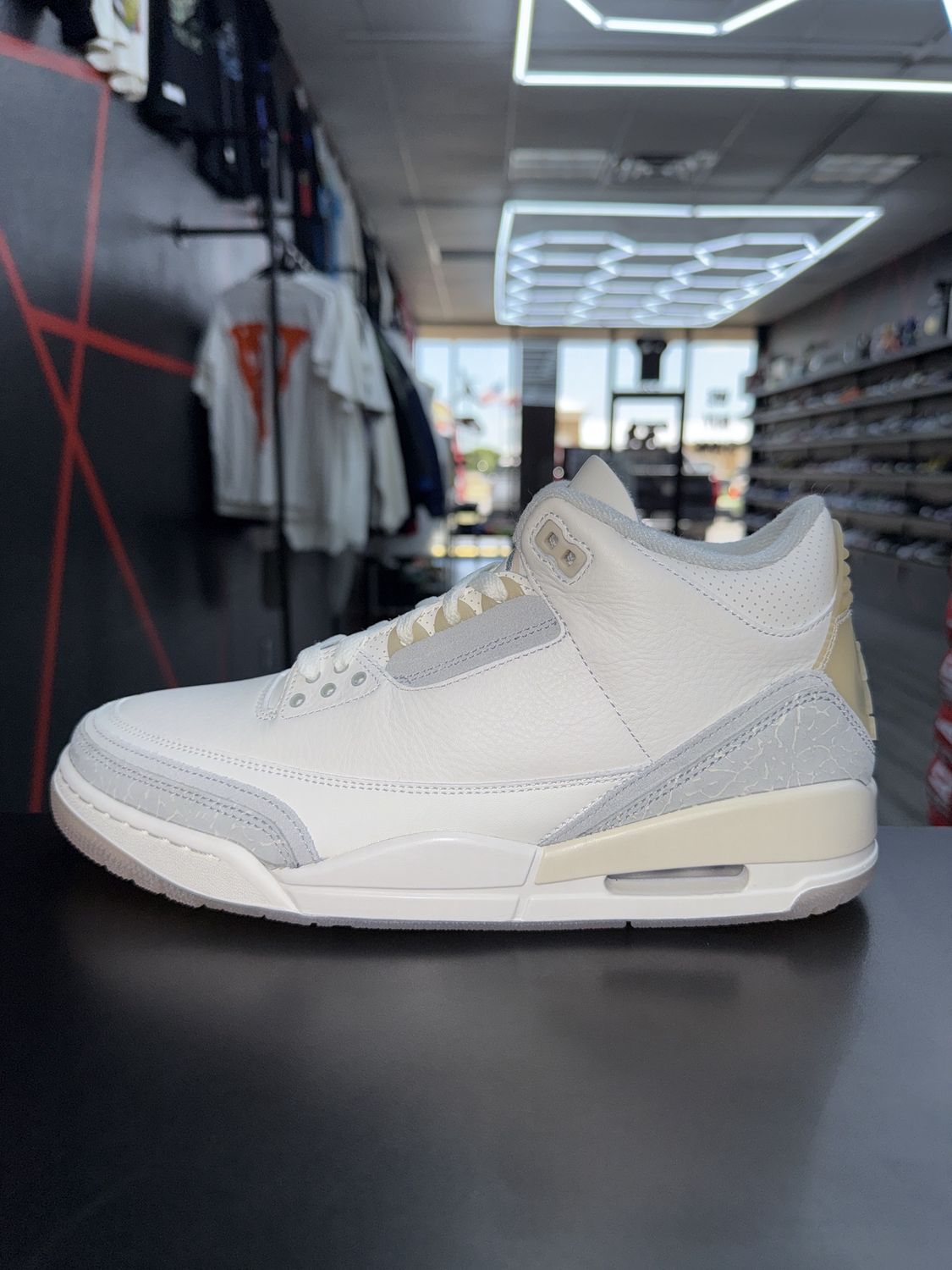 J3 “CRAFT IVORY”  (SZ 10)  NEW/OG ALL