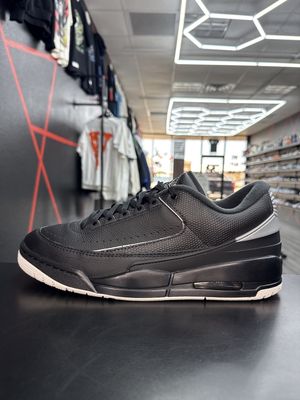 J 2/3 “BLK METALLIC SILVER”  (SZ 12)  USED/OG BOX