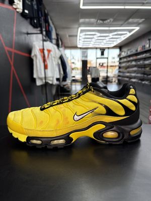 NIKE AIR MAX PLUS “FREQUENCY PACK” (SZ 10)  USED/NO BOX