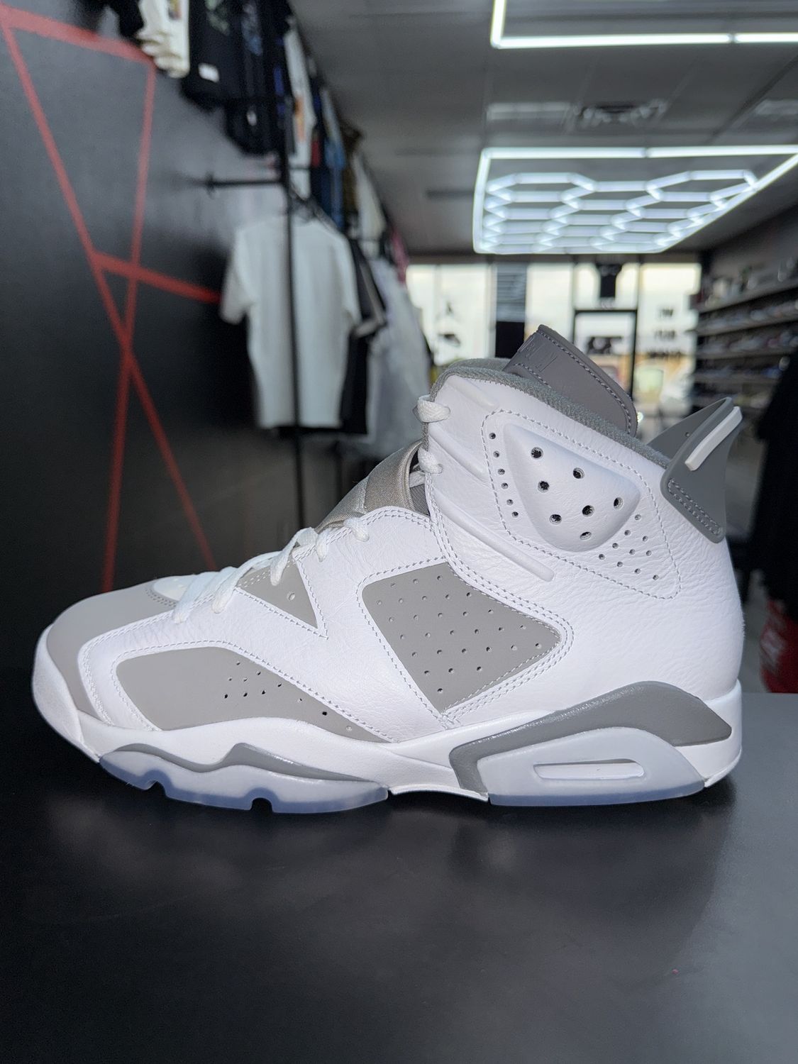 J6 “COOL GREY”  (SZ 10)  NEW/OG ALL