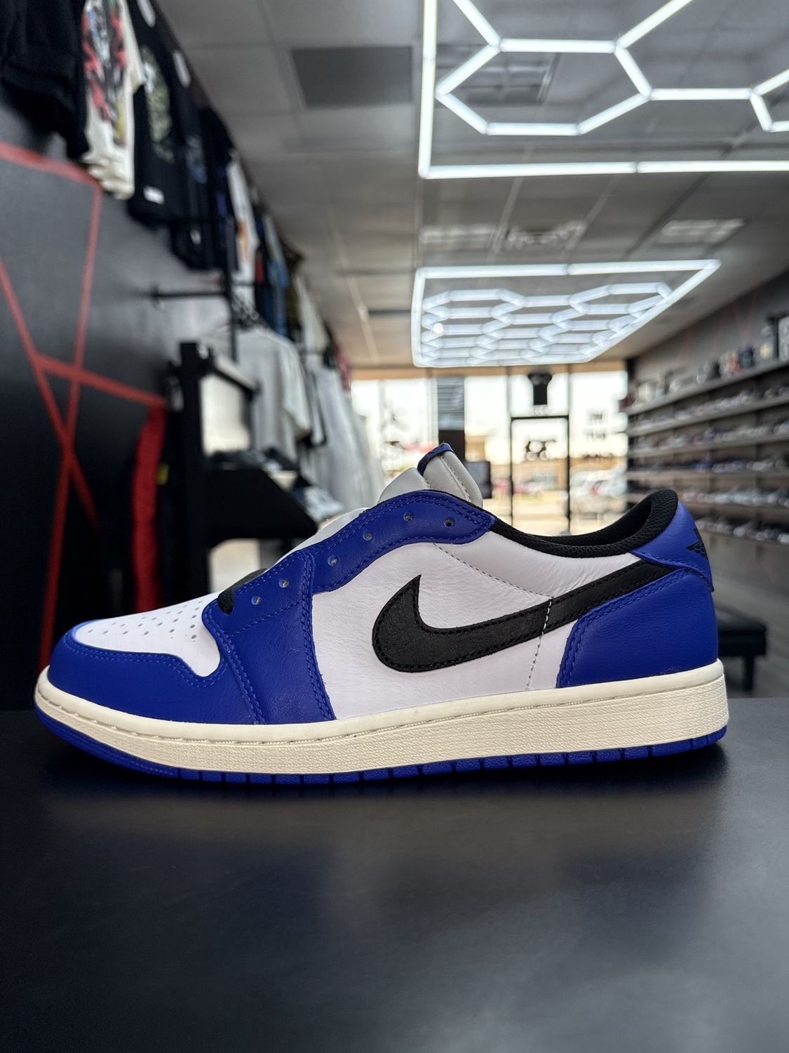 J1 LOW “ROYAL”  (SZ 10)  NEW/OG ALL (DAMAGED BOX LID)
