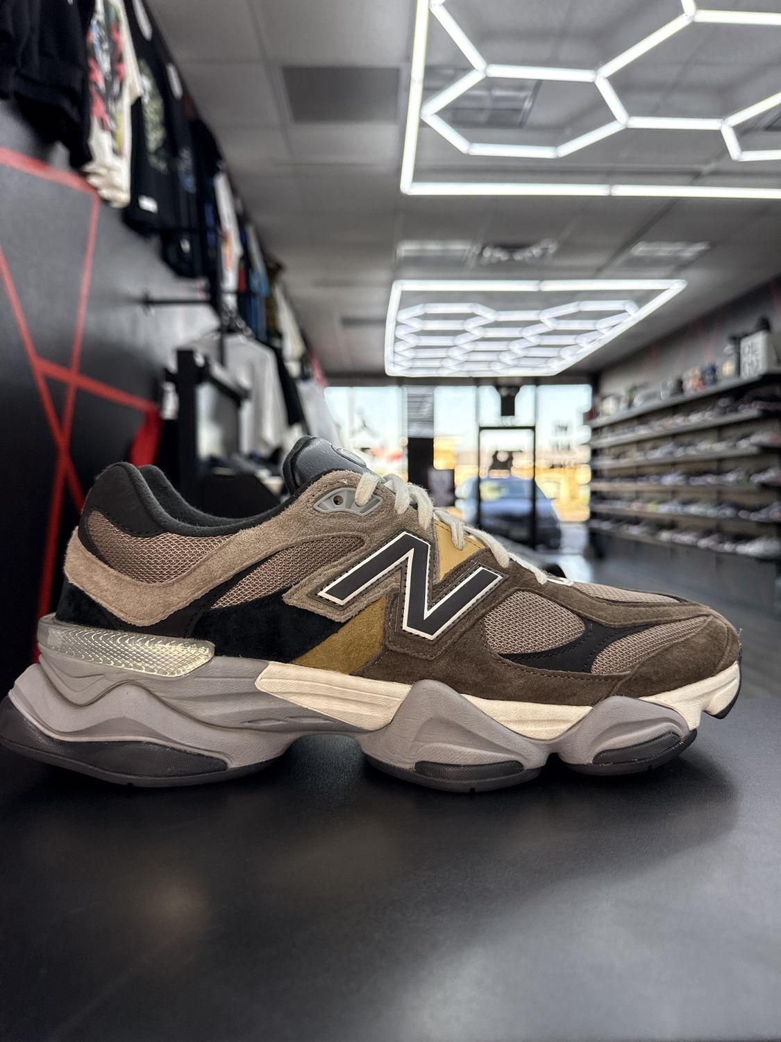 NEW BALANCE 9060 “DARK MUSHROOM”  (SZ 12)  USED/OG ALL