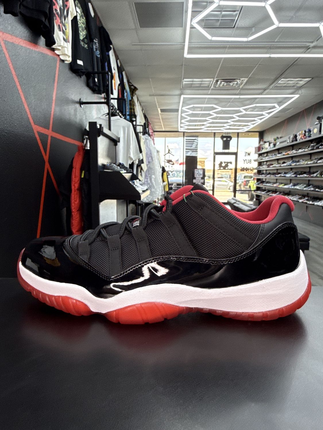 J11 “BRED (2015)”   (SZ 10)   NEW/OG BOX