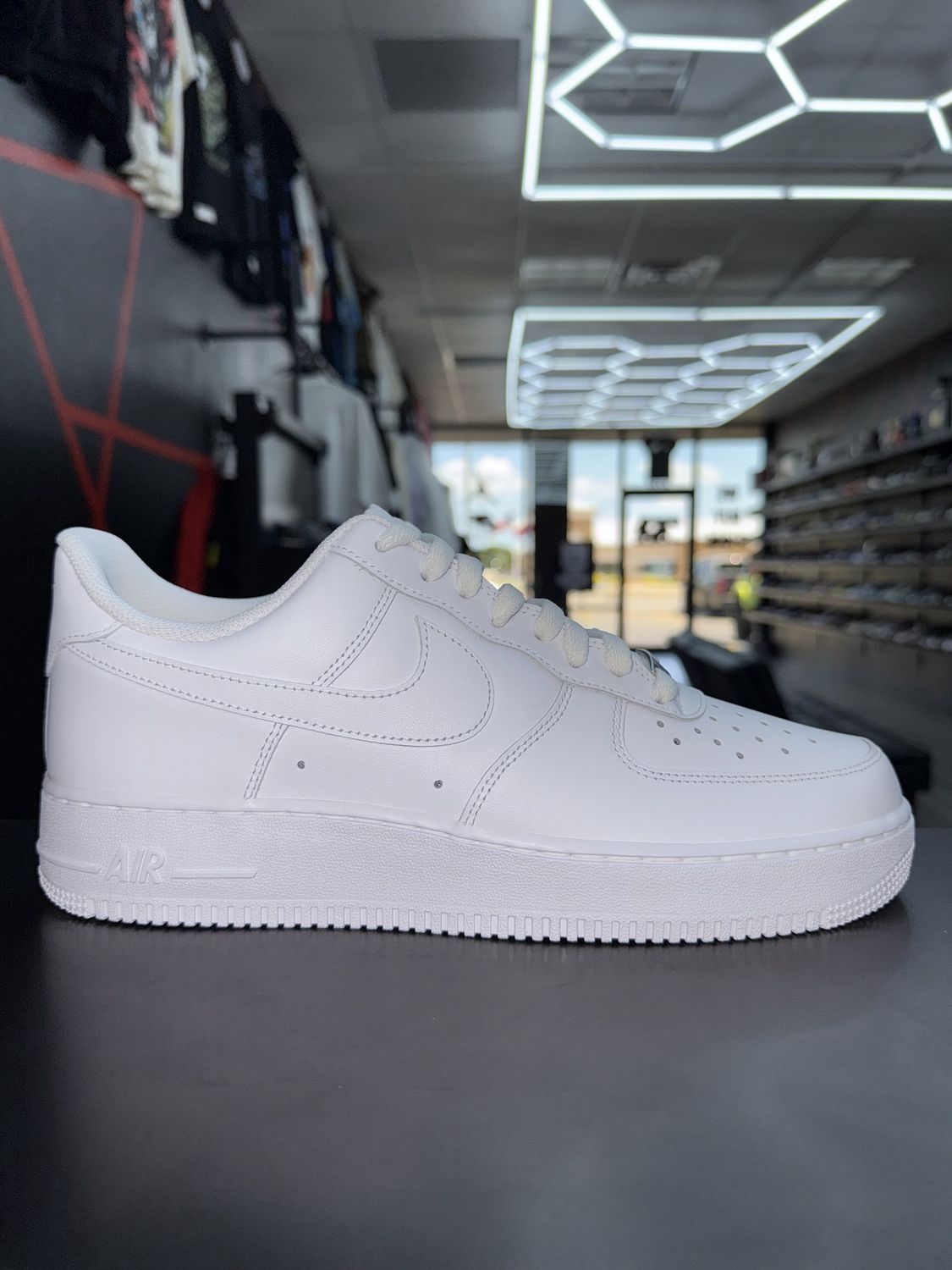 NIKE AF1 “WHT”  (SZ 10)  NEW/OG ALL