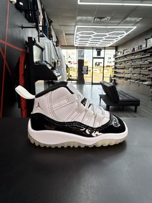 J11 “GRATITUDE” (SZ 4c)  USED/OG ALL