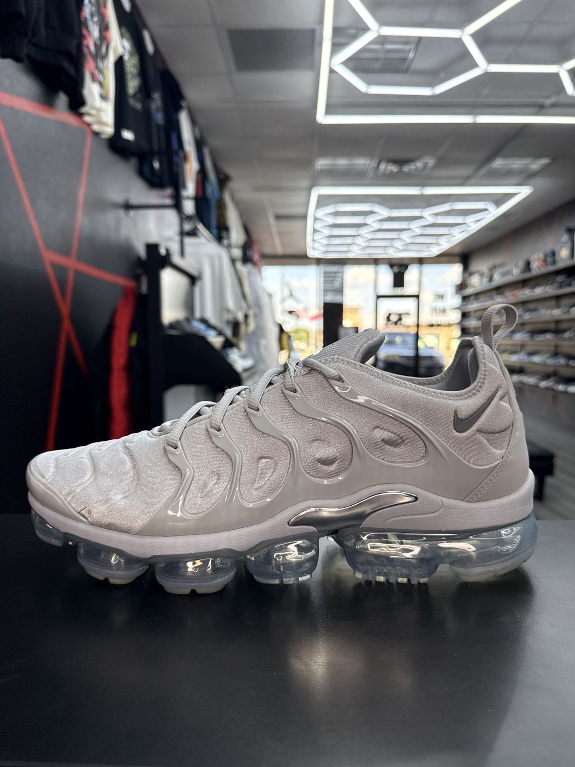 NIKE VAPORMAX “GREY”  (SZ 12)  USED/ NO BOX