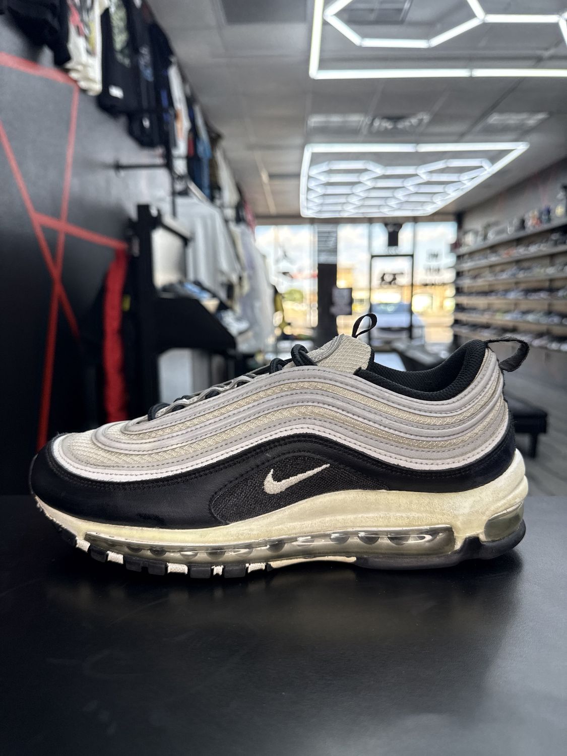 NIKE AIR MAX 97 “METALLIC SILVER”  (SZ 9)  USED/NO BOX