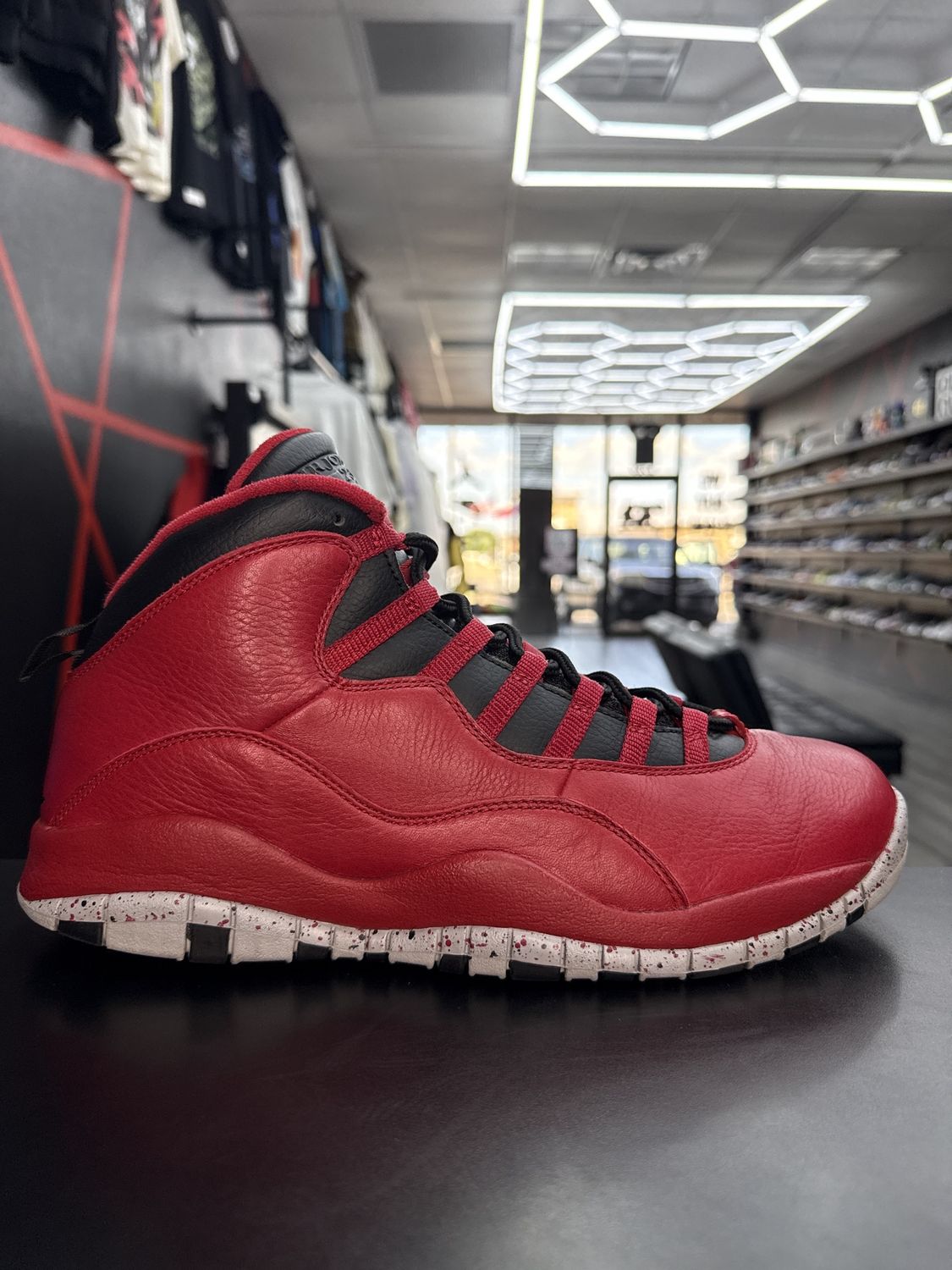 J10 “BULLS OVER BROADWAY”  (SZ 12)  USED/NO BOX