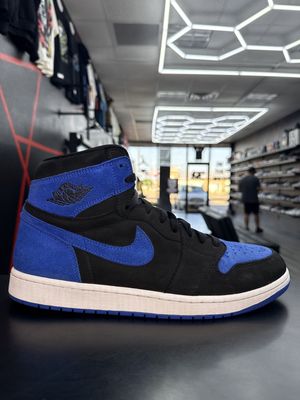 J1 “ROYAL REIMAGINED”  (SZ 13)  USED/NO BOX