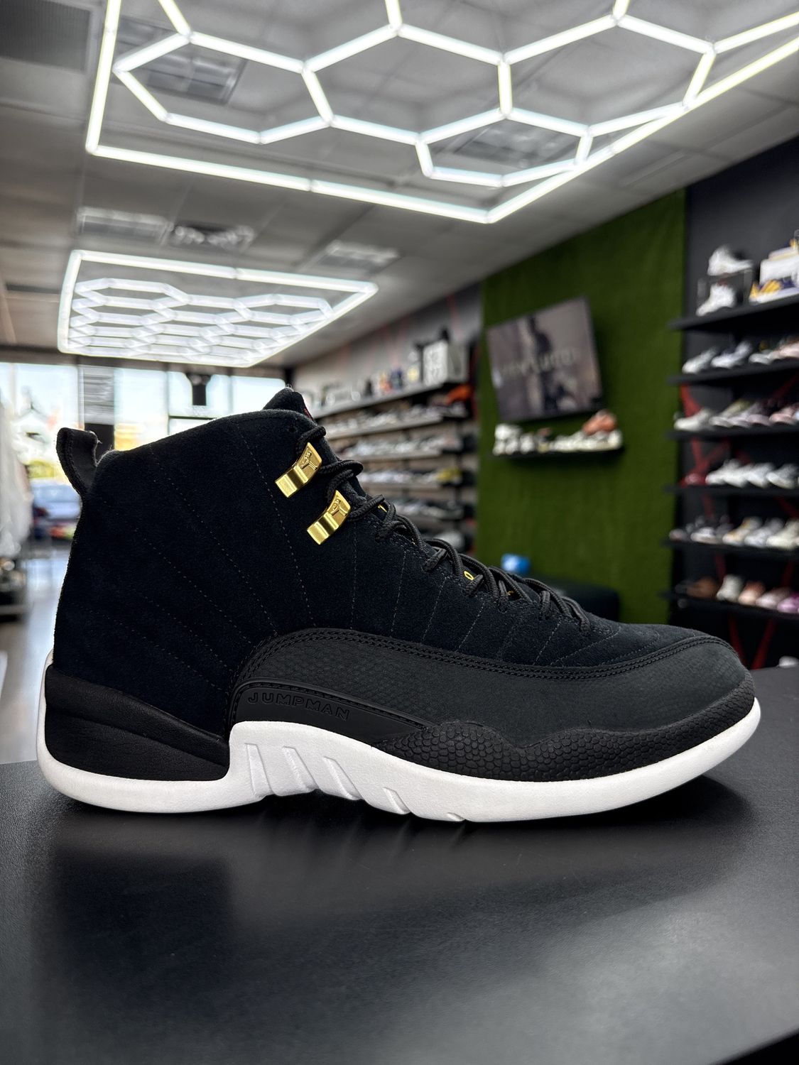 J12 “REVERSE TAXI” (SZ 10)  USED/NO BOX