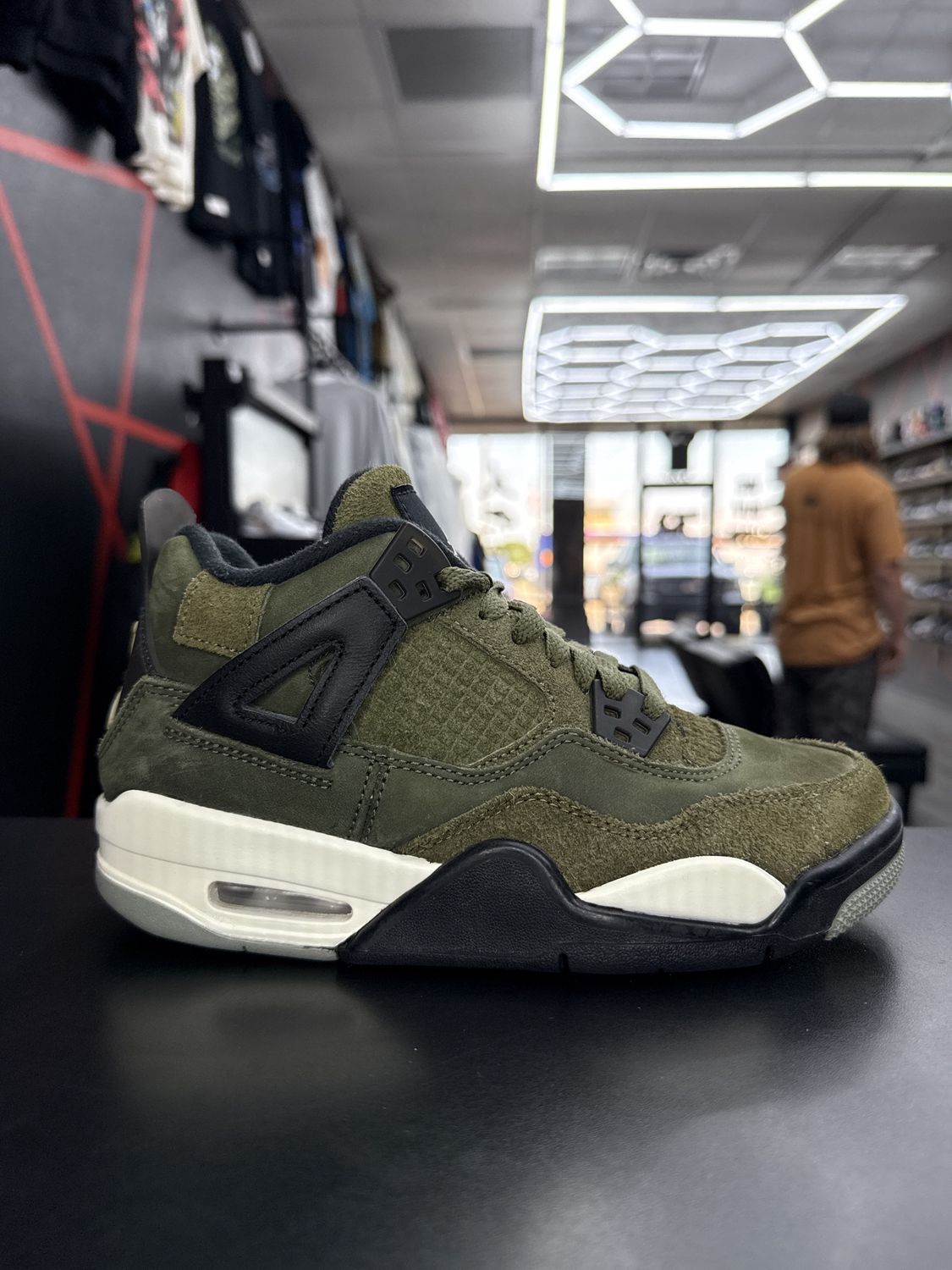 J4 “CRAFT OLIVE”  (SZ 4Y)  USED/OG BOX