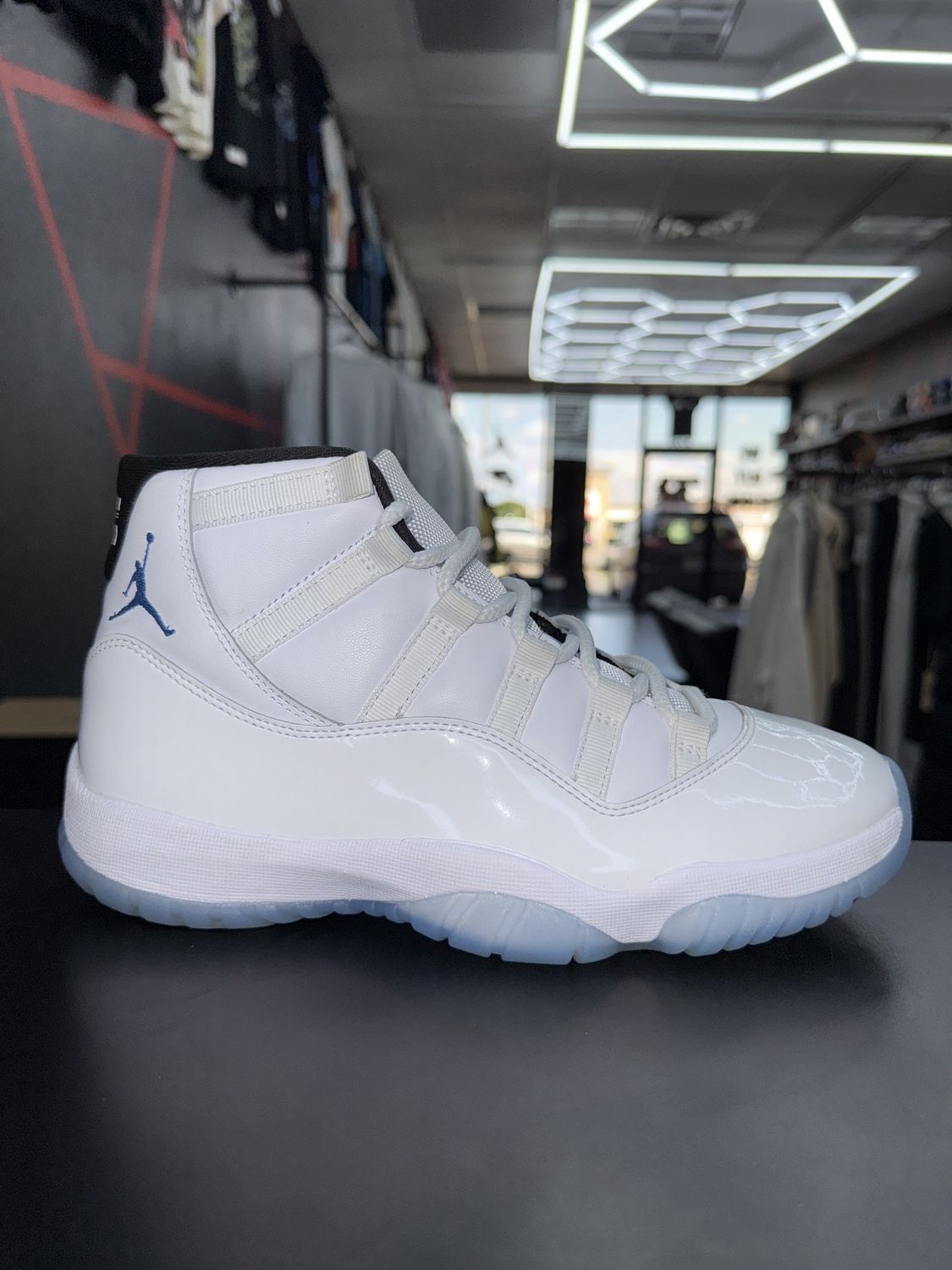 J11 “LEGEND BLUE”  (SZ 8)  USED/OG ALL