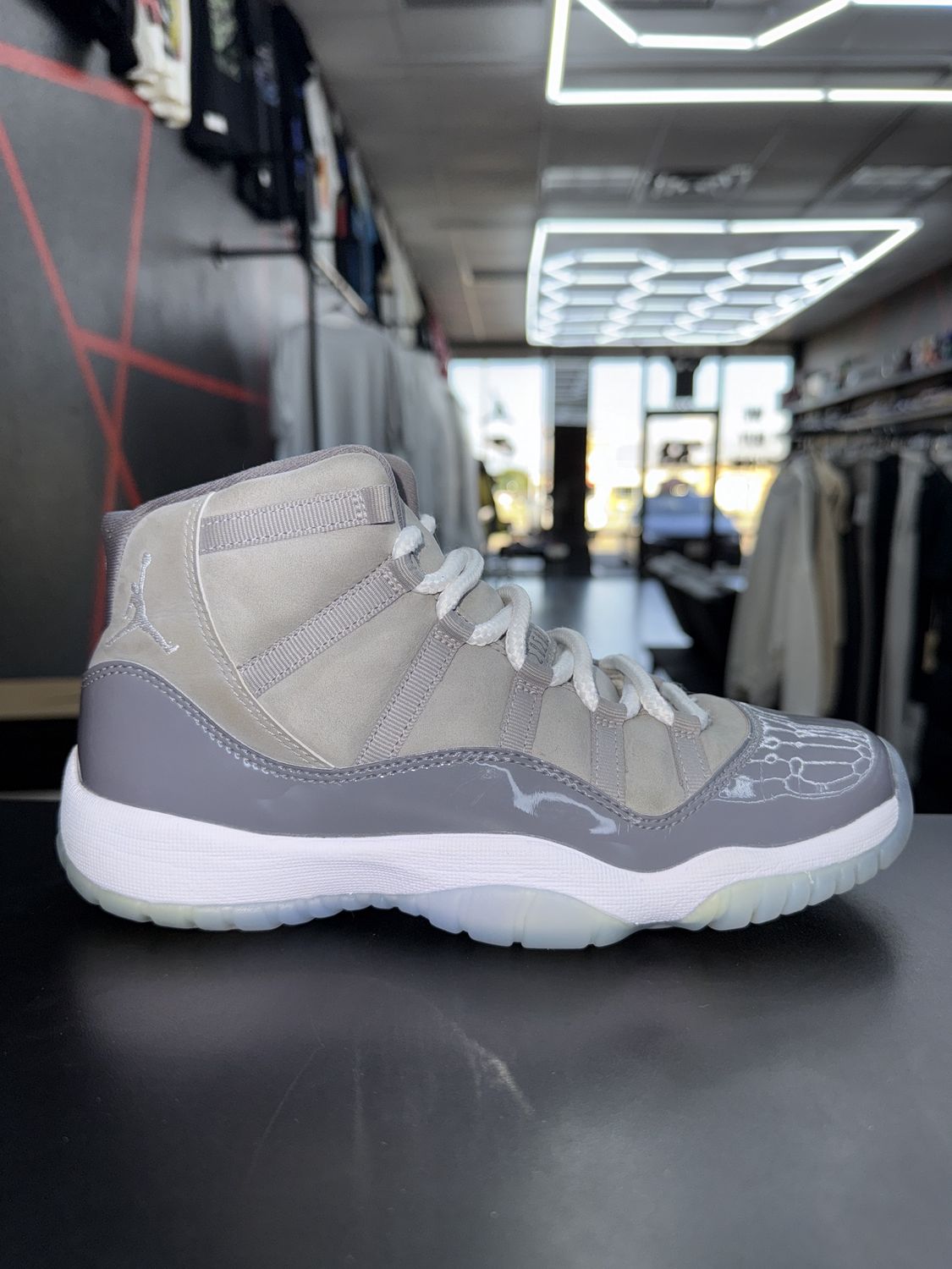 J11 “COOL GREY”  (SZ 7Y)  USED/OG BOX