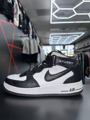 NIKE AF1 x STUSSY “BLK/WHT”  (SZ 8.5)  USED/OG ALL