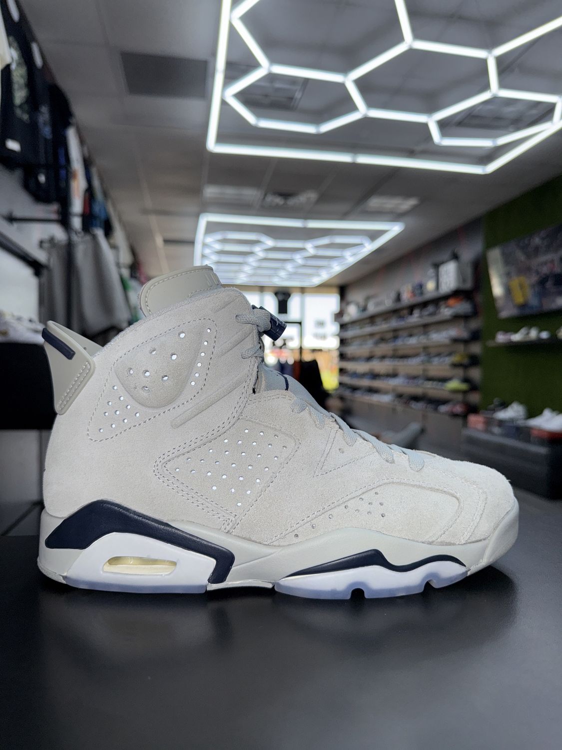 J6 “GEORGETOWN”  (SZ 7)  WORN 1x / OG ALL