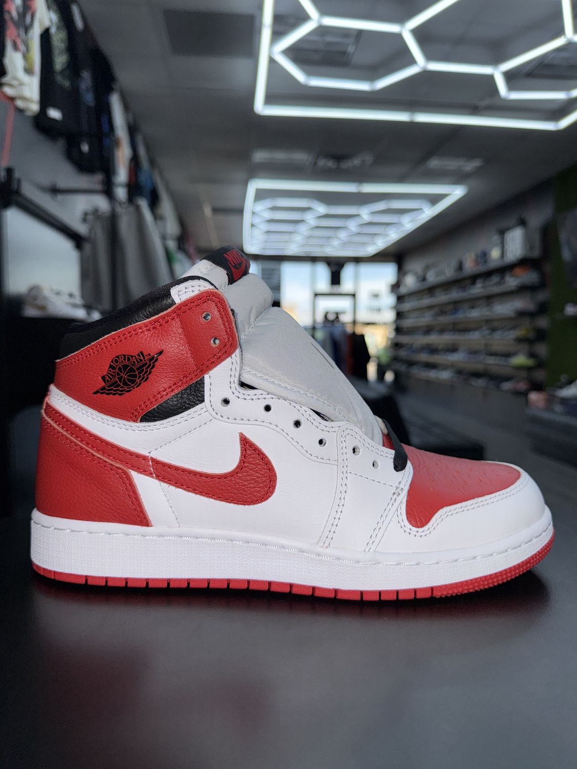 J1 “HERITAGE”  (SZ 7Y) NEW/OG ALL