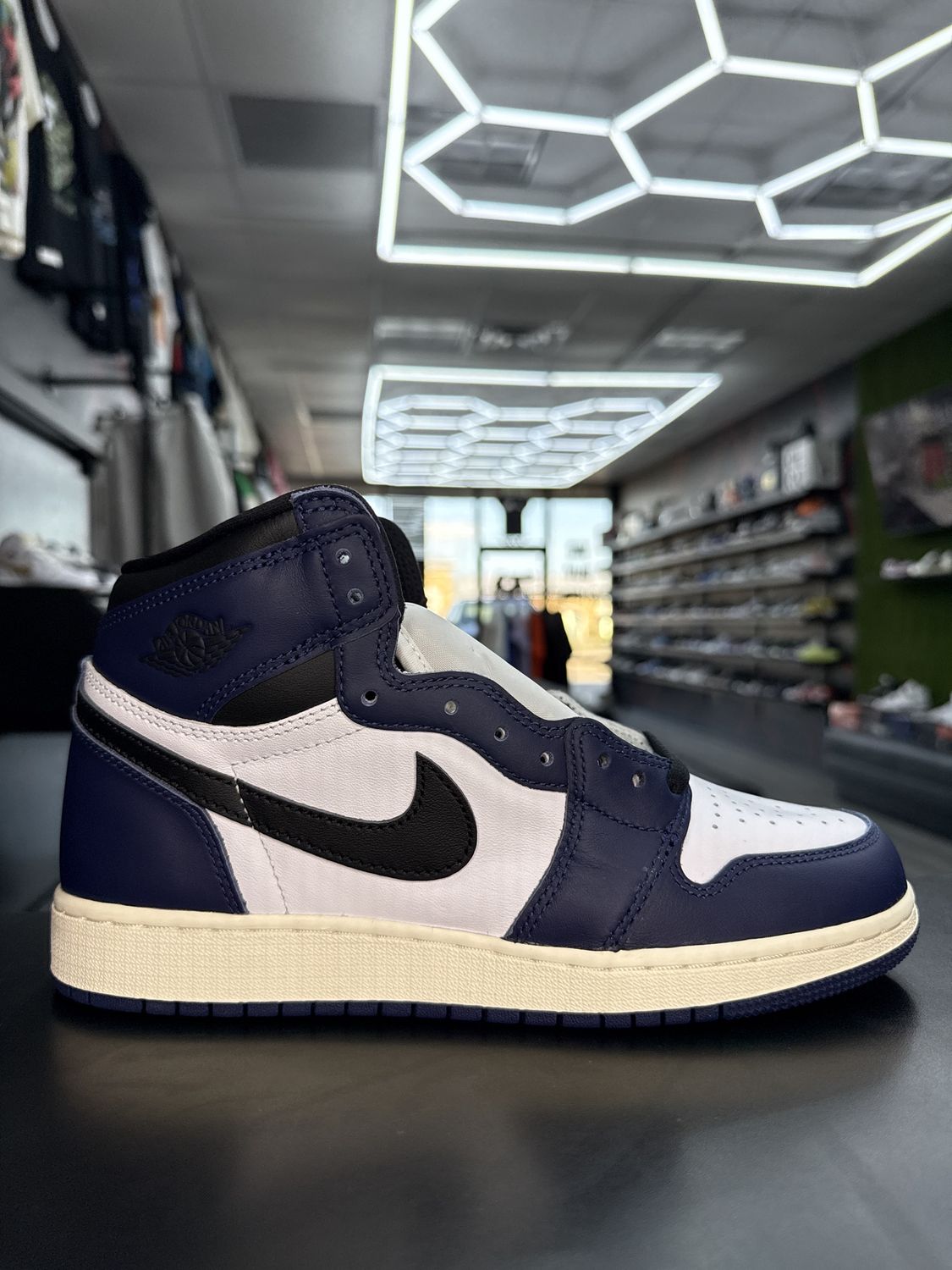 J1 “MIDNIGHT NAVY”  (SZ 7Y)  NEW/OG ALL