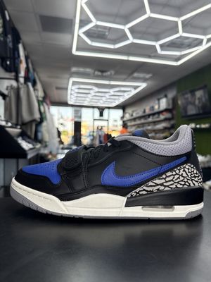 JORDAN LEGACY 312 (SZ 8.5)  USED/NO BOX