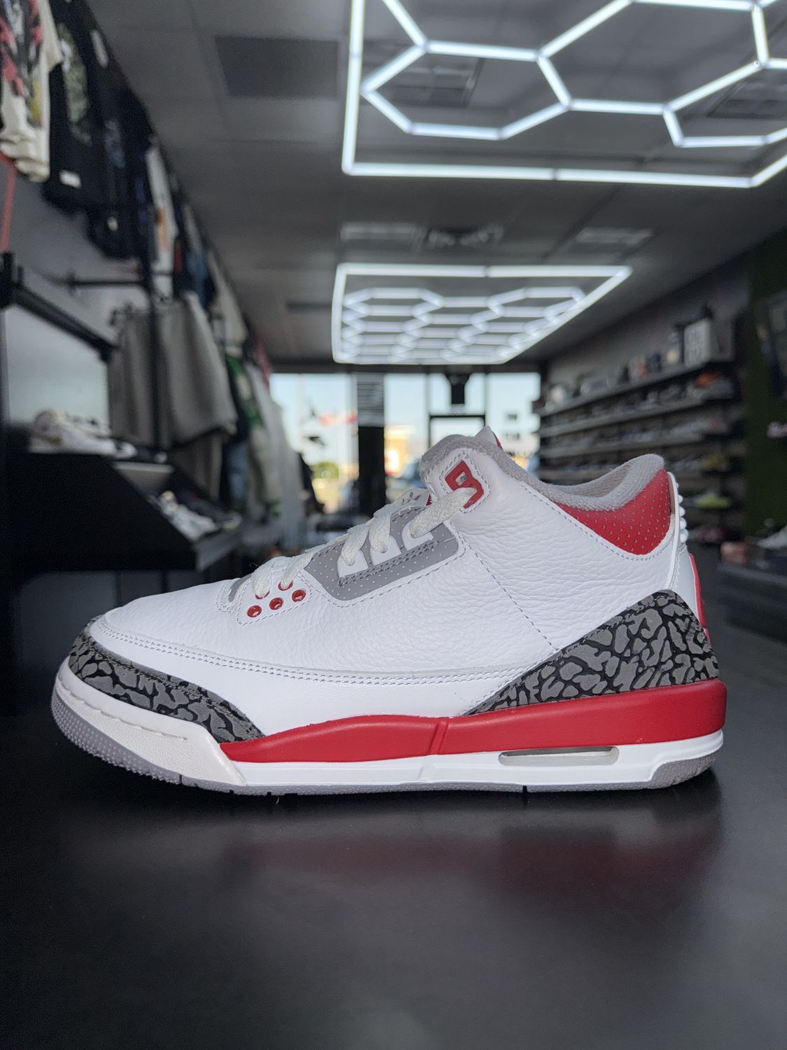 J3 “FIRE RED” (SZ 7Y)  USED/OG BOX