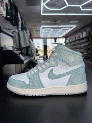 J1 “TURBO GRN”  (SZ 7Y)  USED/NO BOX