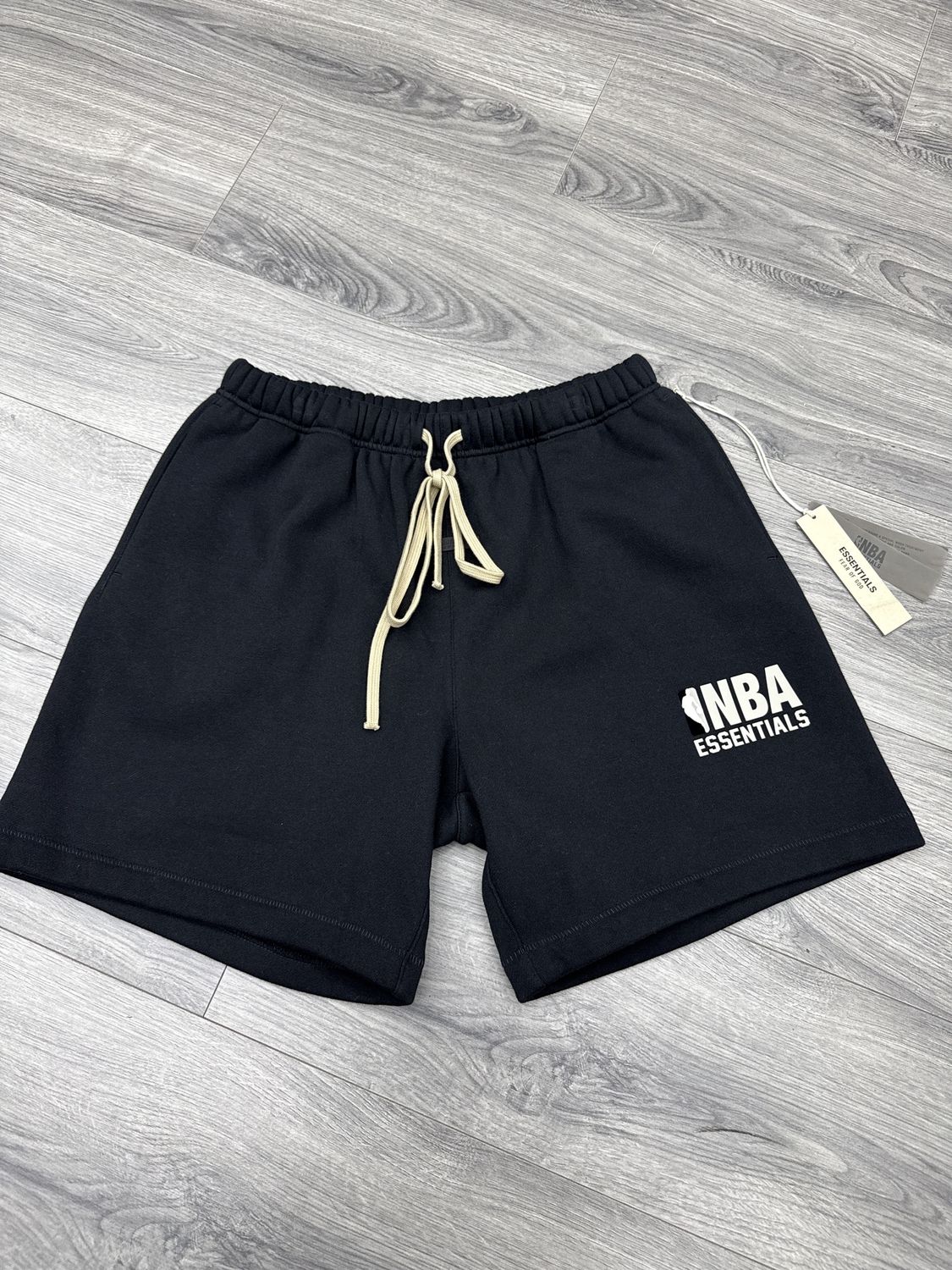 ESSENTIALS x NBA SHORTS “BLK”  (MEDIUM)  NEW