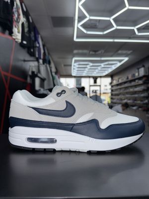 NIKE AIR MAX 1 “SUMMIT WHT NAVY”  (SZ 9)  NEW/OG ALL
