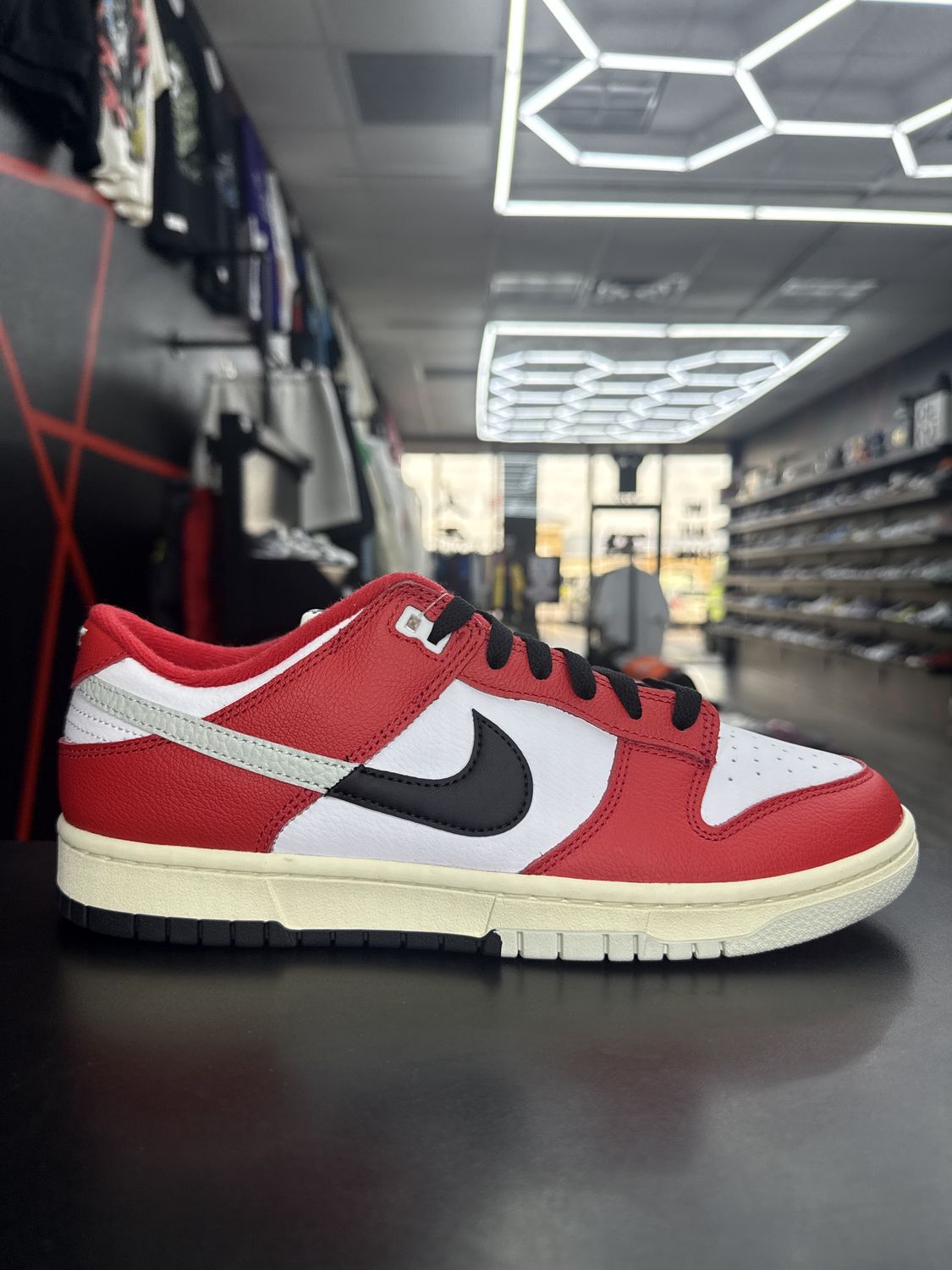NIKE DUNK “CHICAGO SPLIT”  (SZ 9.5)  NEW/OG ALL