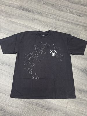 KAWS x KID CUDI “GREY”  (X-LARGE)  NEW
