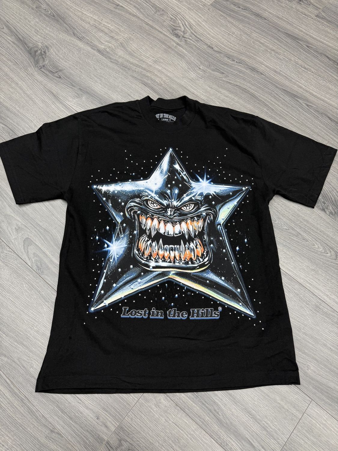 LOST HILLS TEE “STAR”  (LARGE)  NEW