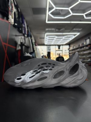 FOAM RNR “MX GRANITE”  (SZ 12)  NEW/OG ALL