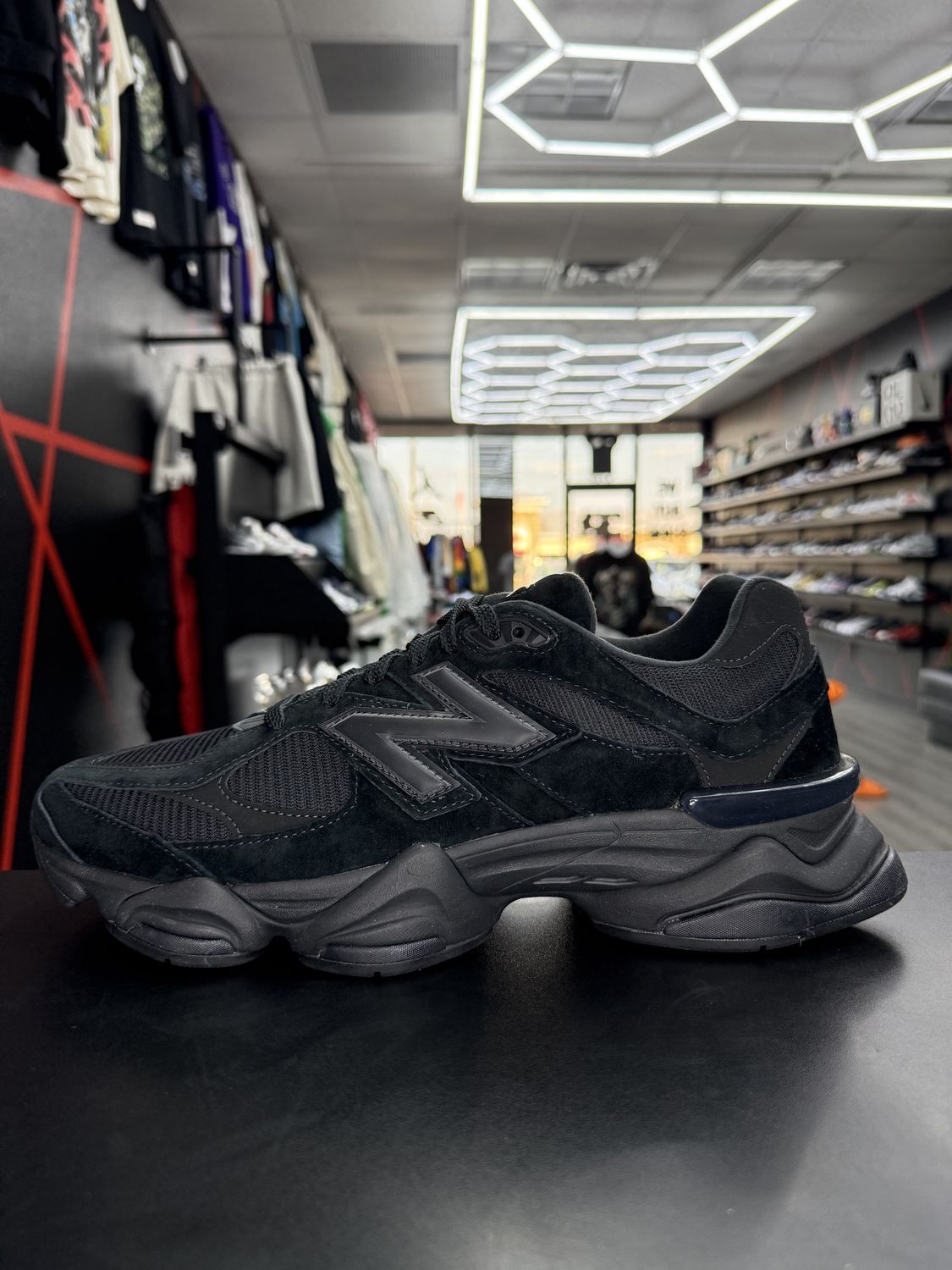 NEW BALANCE 9060 “TRIPLE BLK”  (SZ 12) NEW/OG ALL