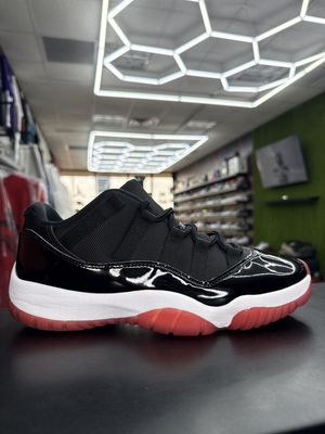 J11 “BRED”  (SZ 8.5)  USED/OG BOX