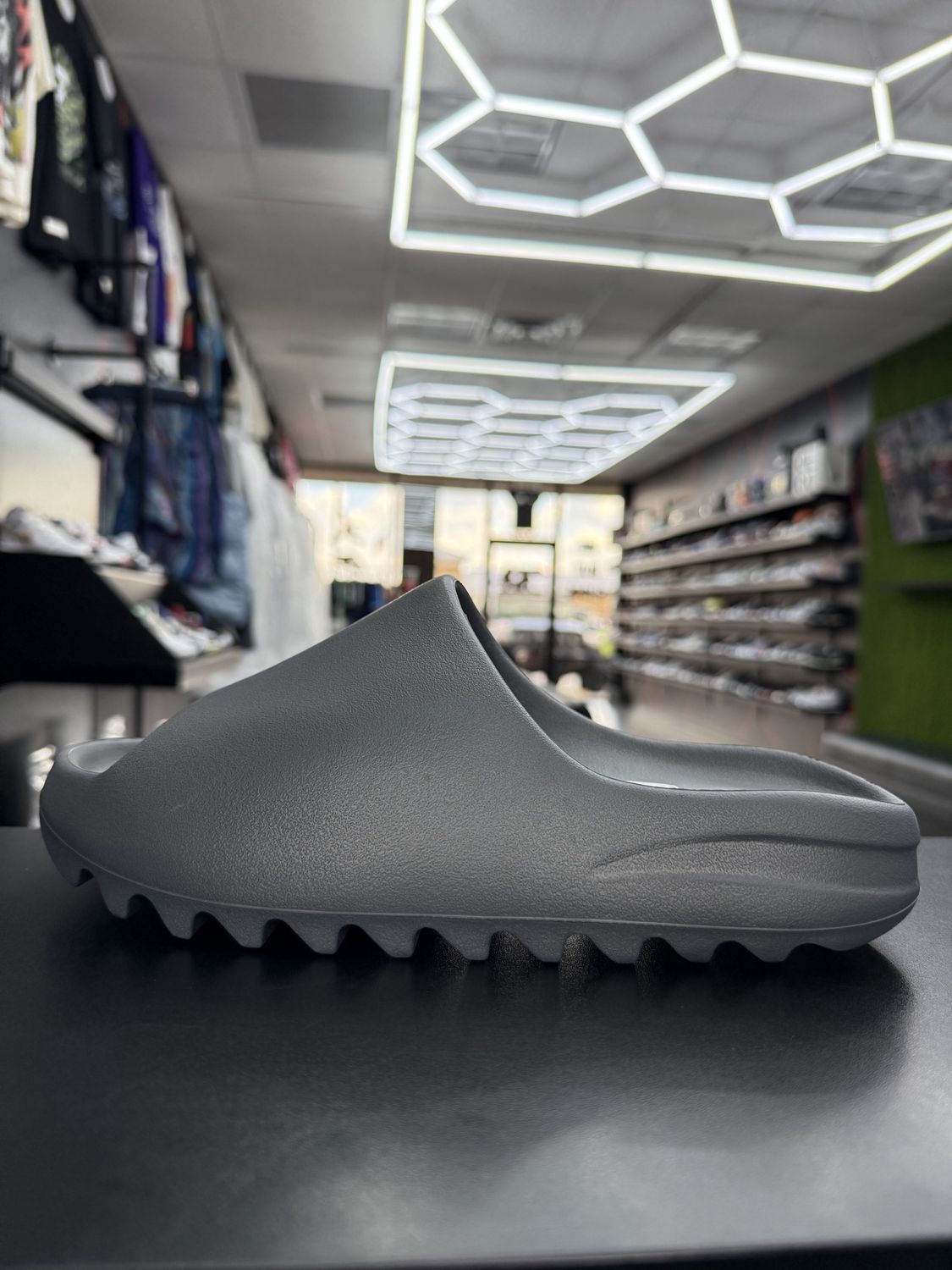YZY SLIDE “SLATE GREY”  (SZ 11)  NEW/OG ALL