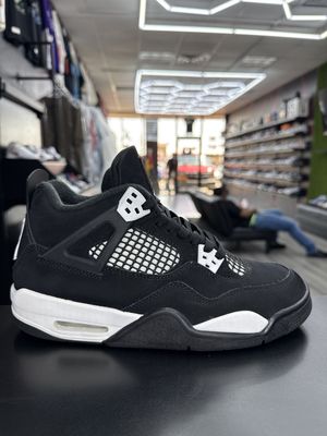 J4 “WHT THUNDER”  (SZ 7Y)  USED/OG ALL