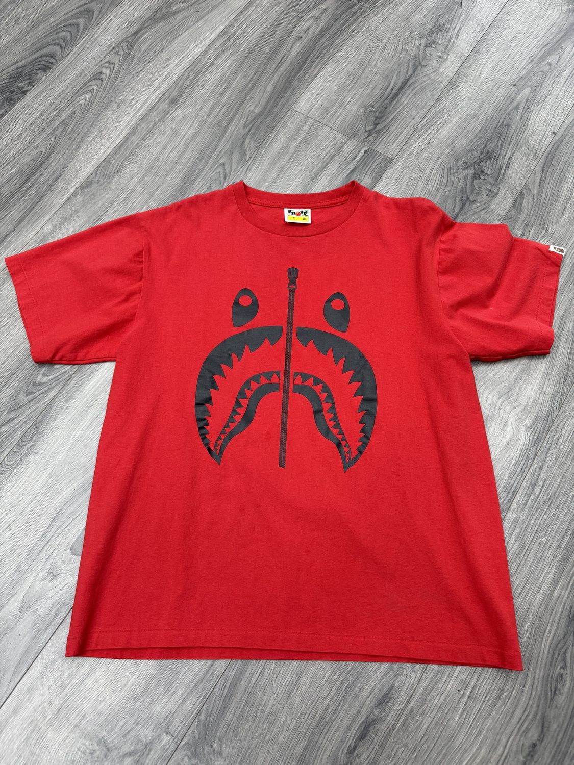 BAPE TEE “RED/SHARK”  (X-LARGE)  USED