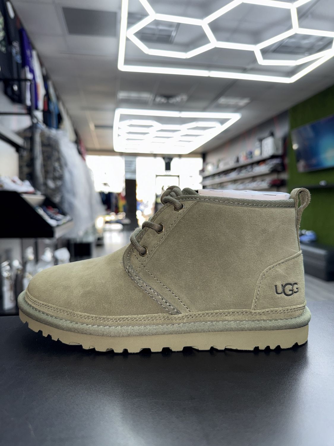 UGG NEUMEL BOOT “BURNT OLIVE”  (SZ 6W)  WORN 1x/OG ALL