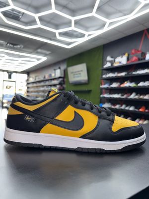 NIKE DUNK “REVERSE GOLDEN ROD”  (SZ 12)  USED/NO BOX