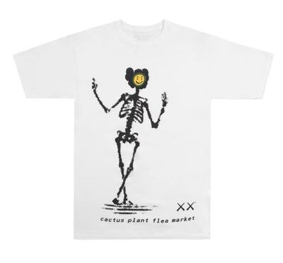 KAWS x CPFM “WHT/BLK”  (MEDIUM)  NEW