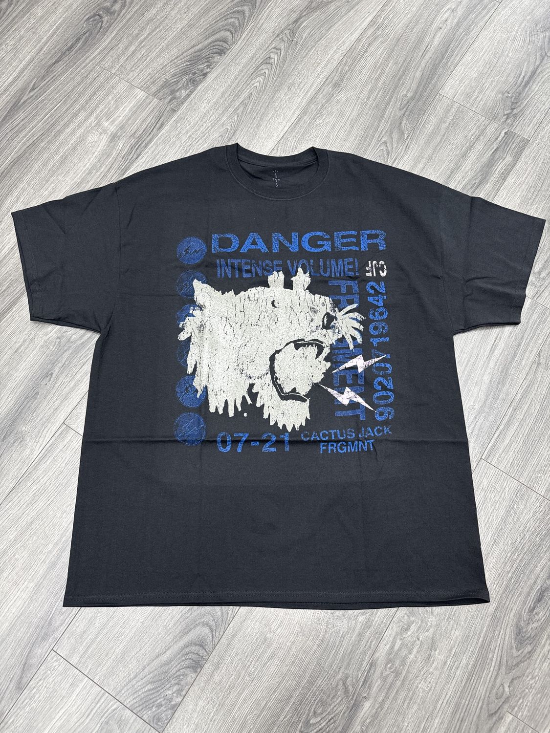 CACTUS JACK TEE “FRAGMENT/BLK”  (2XL)  NEW