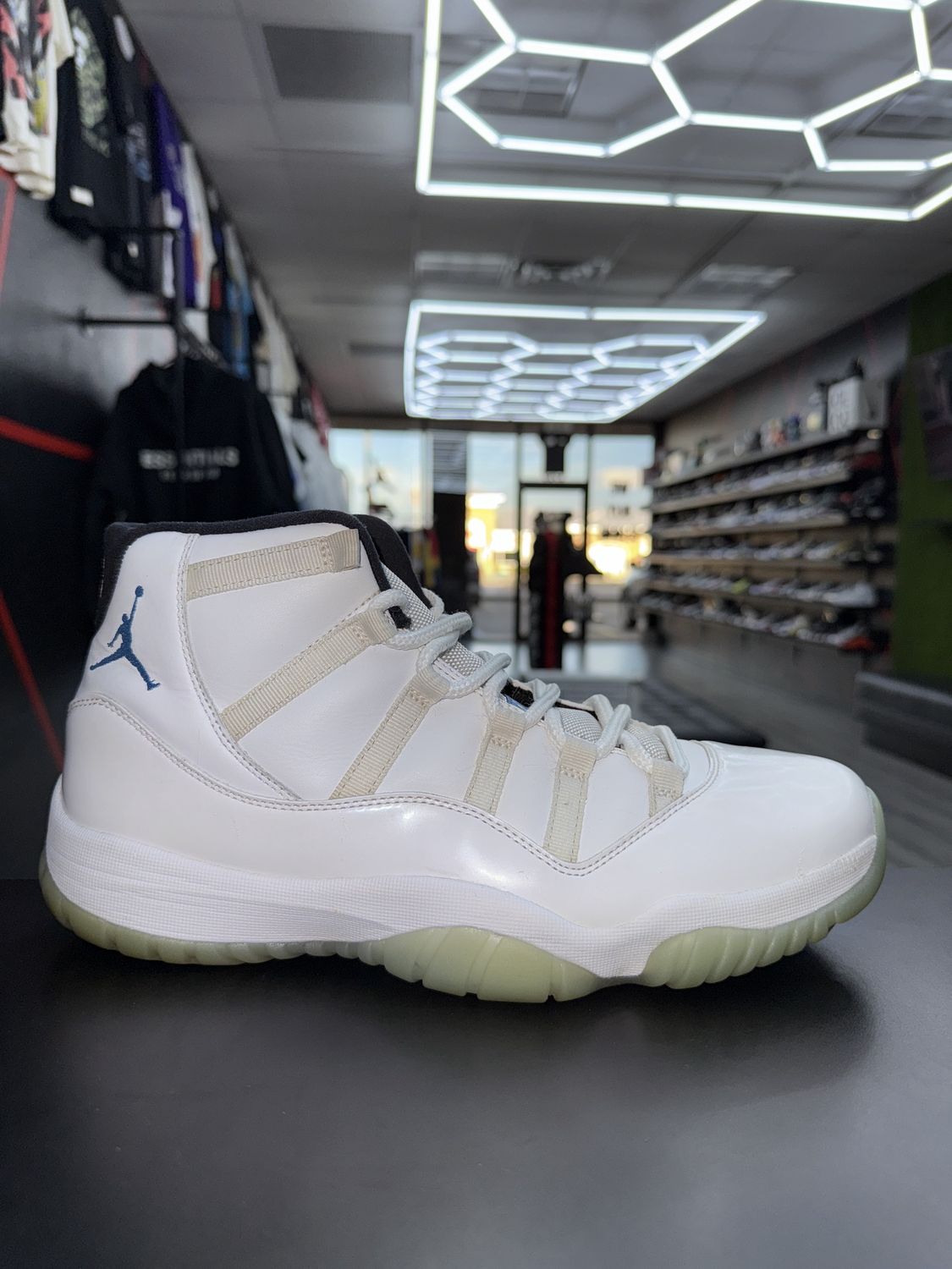 J11 “LEGEND BLUE”  (SZ 11.5) USED/NO BOX