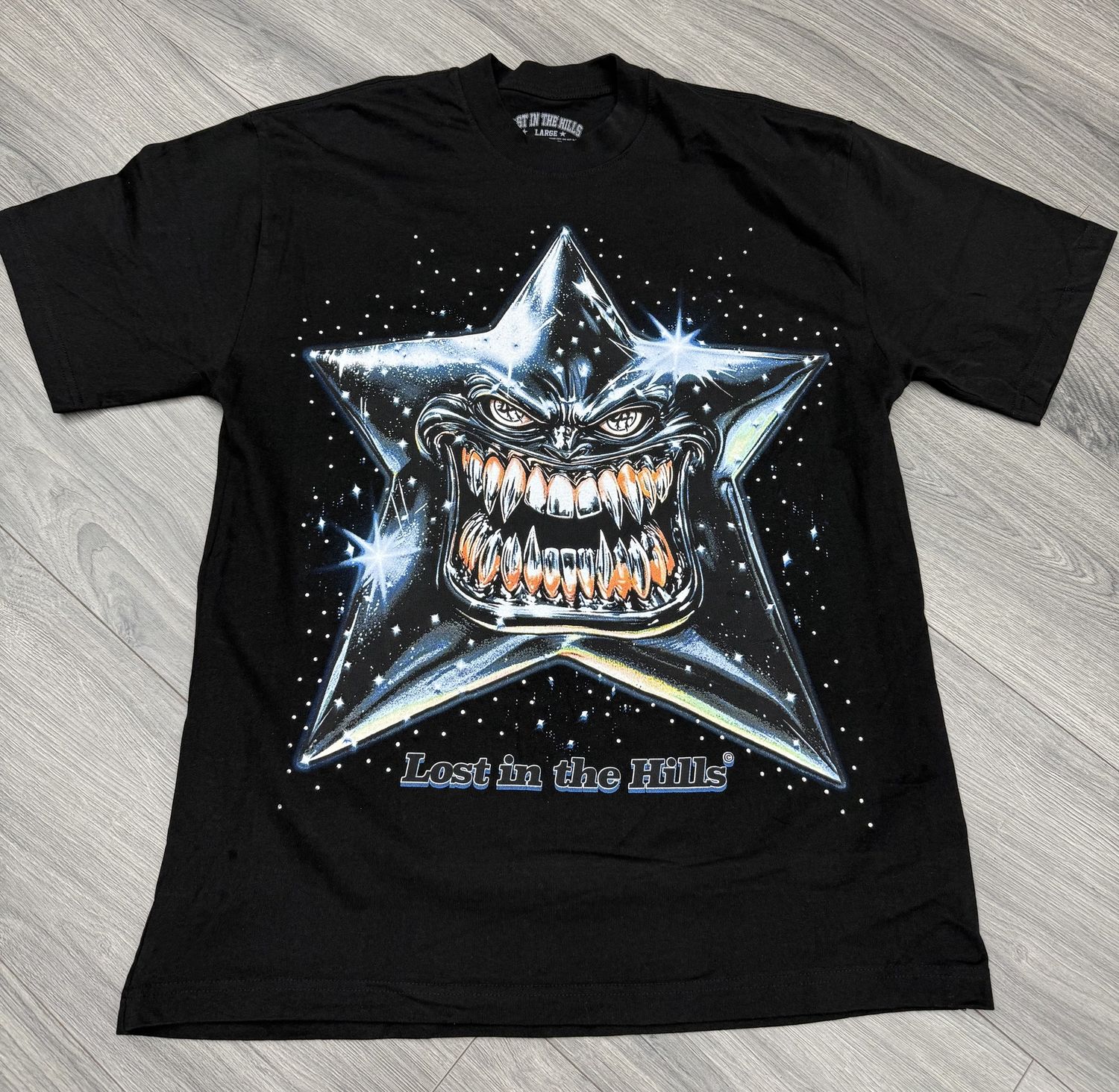 LOST HILLS TEE “STAR”  (MEDIUM)  NEW