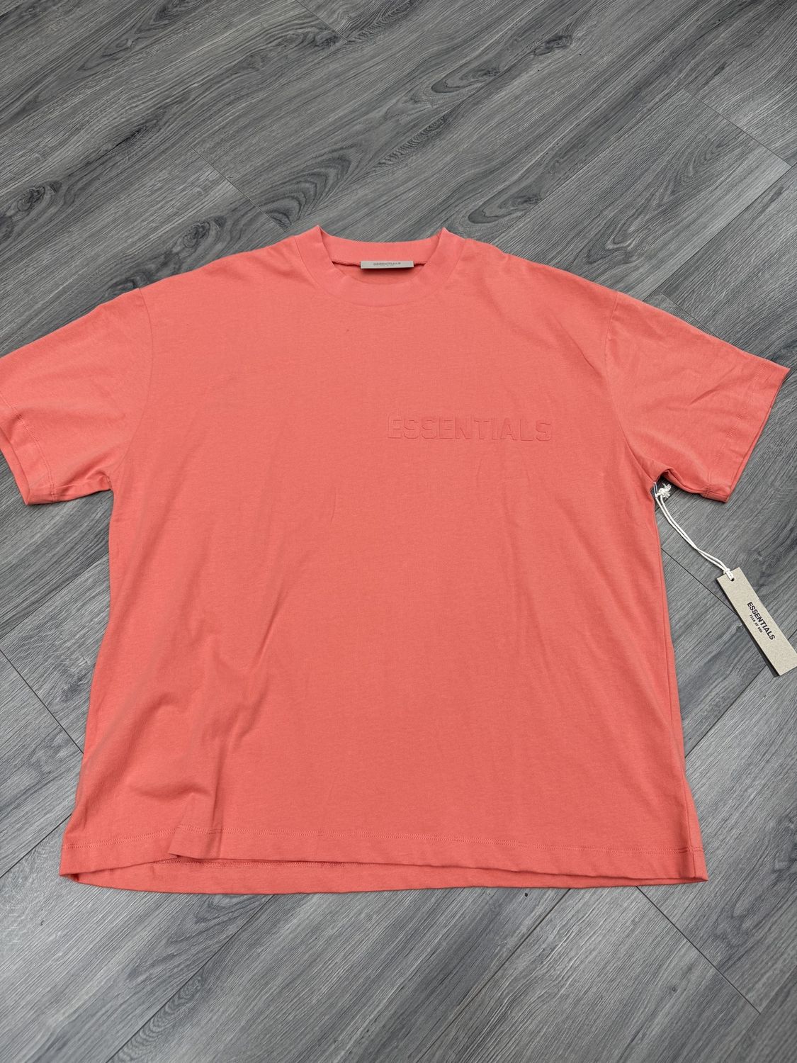 ESSENTIALS S/S TEE  “CORAL”  (XXS)  NEW