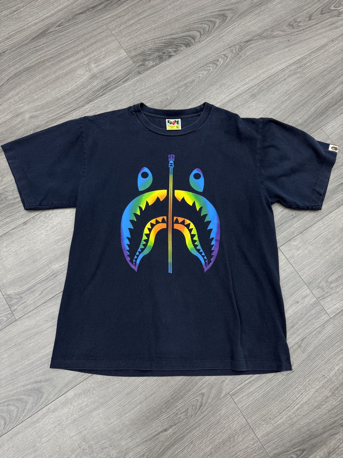 BAPE TEE “NAVY/SHARK”  (X-LARGE)  USED