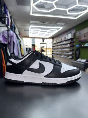 NIKE DUNK “PANDA”  (SZ 9.5)  NEW/OG ALL