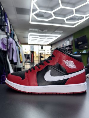 J1 MID “GYM RED”  (SZ 12)  USED/OG BOX