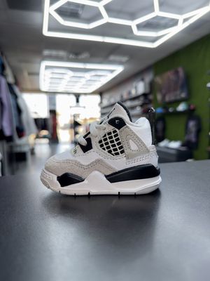 J4 “MILITARY BLK” (SZ 2c)  USED/OG BOX