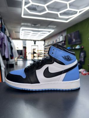 J1 “UNC”  (SZ 5y)  USED/OG BOX