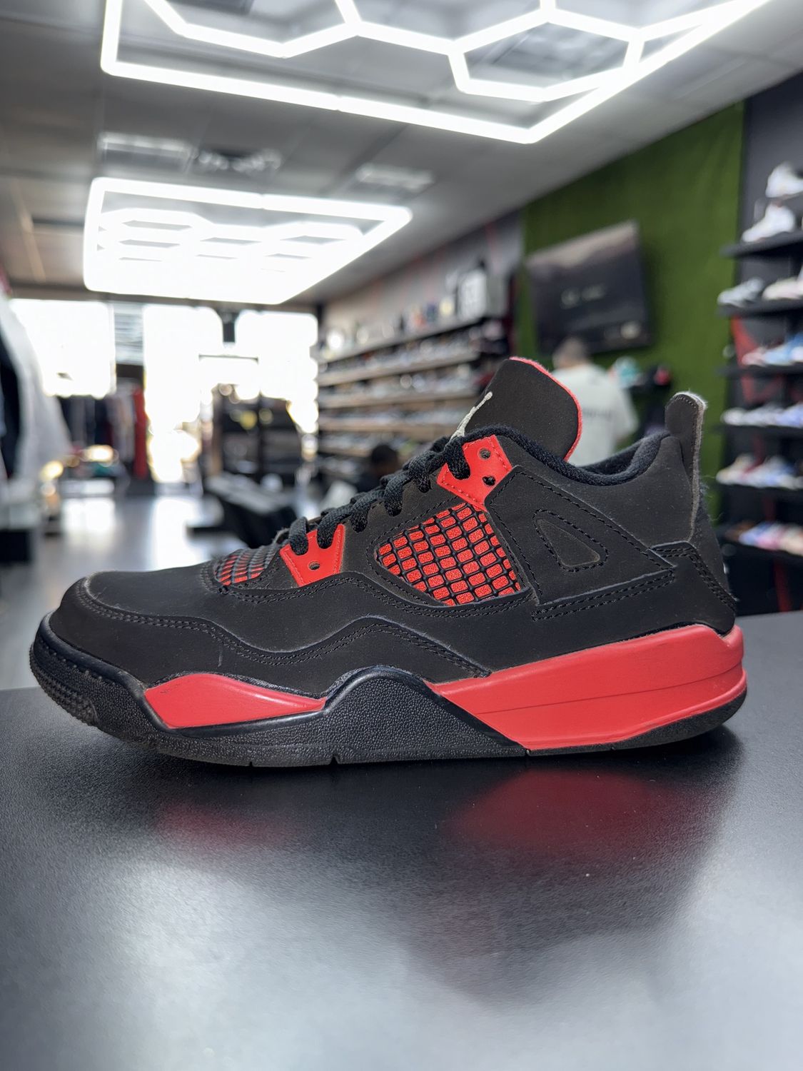 J4 “RED THUNDER”  (SZ 3Y)  USED/NO BOX